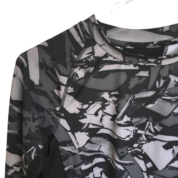 RUSSELL Dri Power Stretchy Camouflage Activewear Shirt in Gray & Black SZ S - Picture 2 of 9